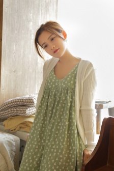 男生和女生一起怒怼未成年